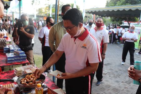 Badung Gelar Pasar Gotong-royong Krama Bali, Sekda Ajak Masyarakat Beli Produk Usaha Lokal